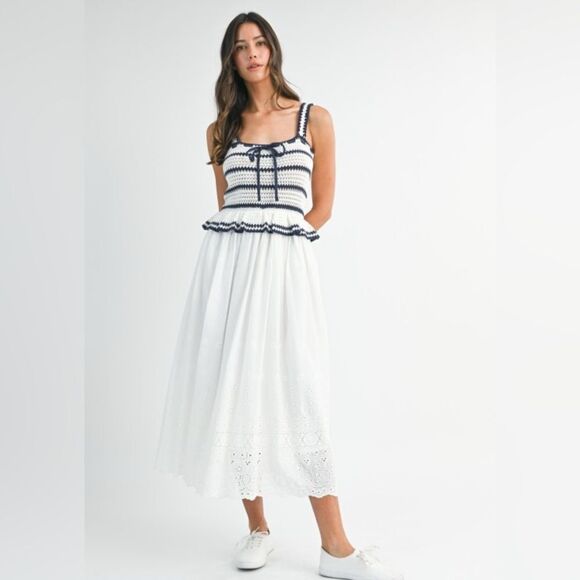 Elegant White Maxi Crochet Dress